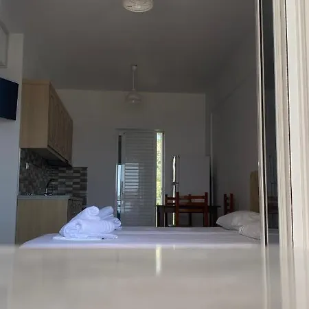 Hotel Vangjelis