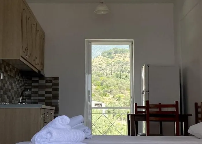 Vangjelis Hotel Himara