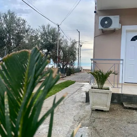 Vangjelis Hotel Himare