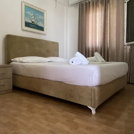 Vangjelis Hotel Himare