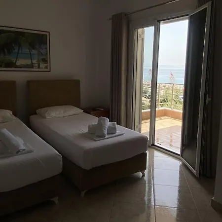 Vangjelis Hotel