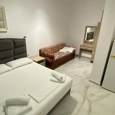 Vangjelis Hotel Himare