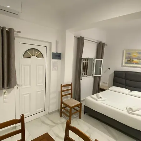 Vangjelis Hotel Himare