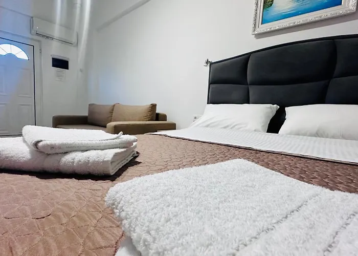Vangjelis Otel Himarë