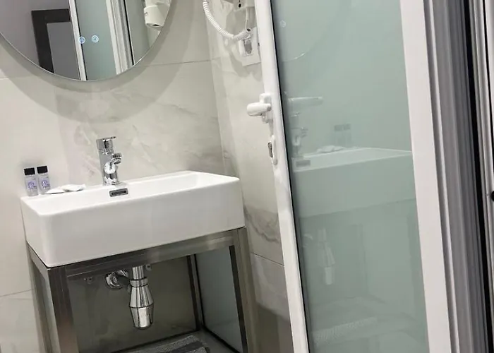 Otel Vangjelis *